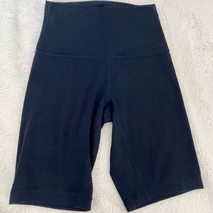 Lululemon align bike navy blue short 6” inseam size 2